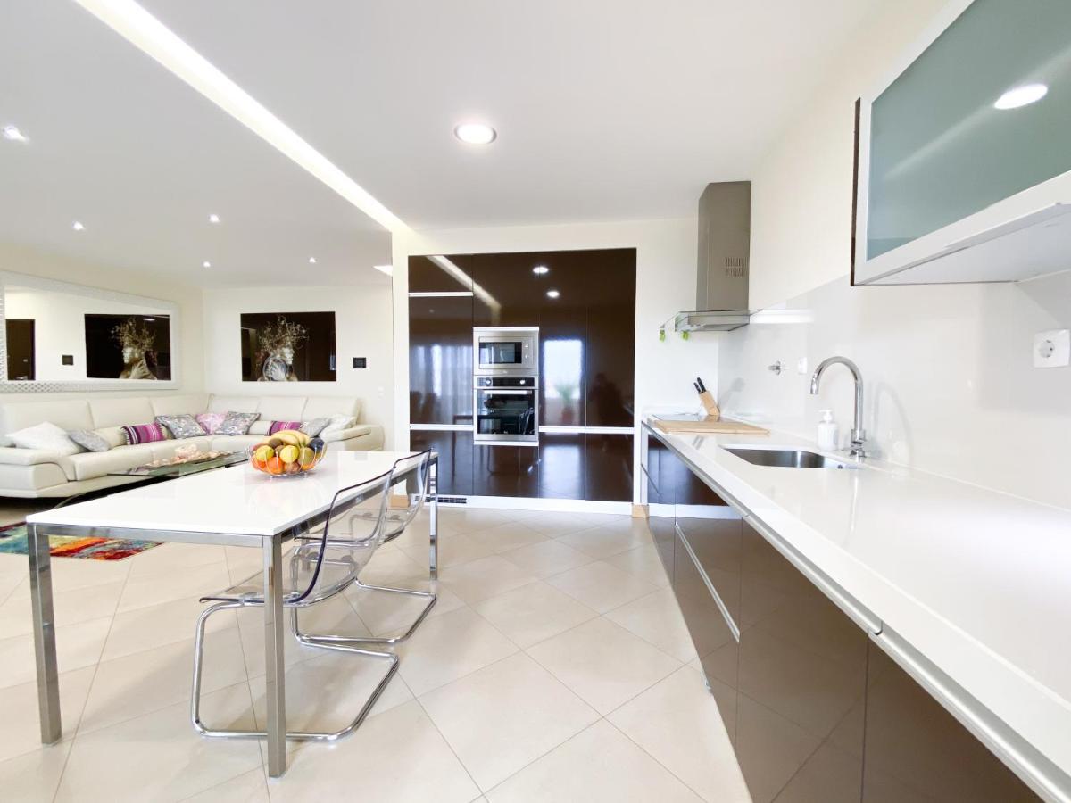 Luxury Condominium Apartment With Swimming Pool #1903 Lagos Buitenkant foto